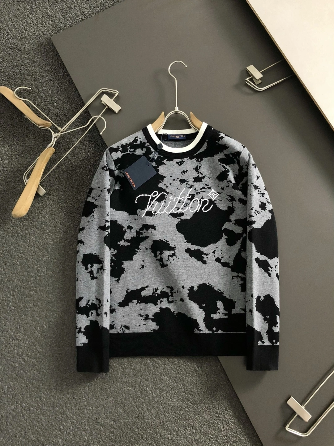 wg.luxury-- 8V wool item: E-F443J1640H